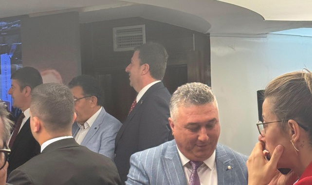Ayvacık Belediyesi'nin Araç Filosuna Yeni İş Makinesi Desteği-4