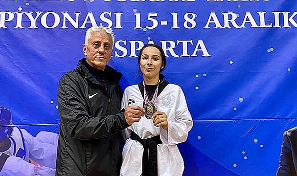 ÇANAKKALE'NİN TAEKWONDODAKİ GURURU TÜRKİYE İKİNCİSİ OLDU