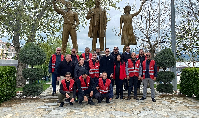 Zafer Partisi Ayvacık'ta Gönülleri Feth Etti