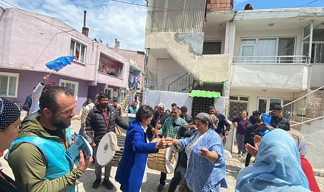 Atalay, Lapseki Şen Mahallesinde Milletvekili Gibi Karşılandı
