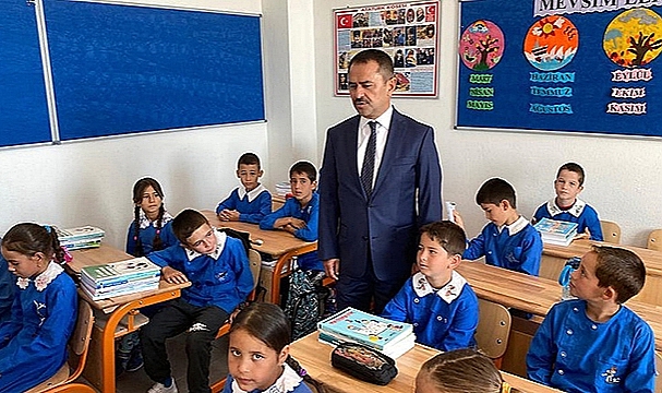 2023-2024 EĞİTİM ÖĞRETİM YILI AYVACIK YUKARIKÖY İLKOKULUNDA DÜZENLENEN TÖRENLE BAŞLADI