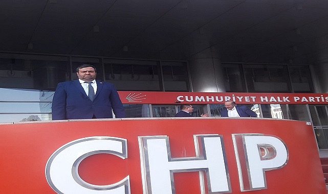 CHP EZİNE'DE HÜSEYİN AŞKIN GÜLŞEN ADAY ADAYLIĞINI AÇIKLADI