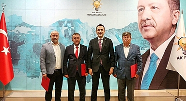 YENİ İLÇE BAŞKANLARI ATANDI