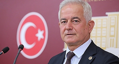 "BAŞÖĞRETMENİN İZİNDE KUTLUYORUZ"