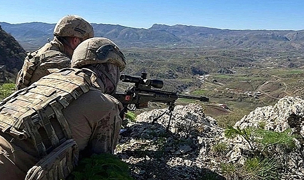 ASKERLERİN OPERASYON BÖLGESİNDE AKILLI CEP TELEFONU KULLANMASI YASAKLANDI!