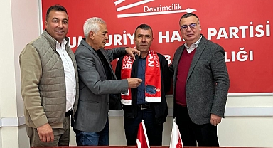 AK Partili,  Meclis Üyesi CHP'ye katıldı
