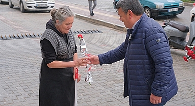 Aksu Erken Saatlerde Kadınlar Gününü Kutladı