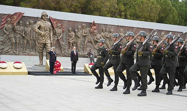 Çanakkale Kara Savaşları'nın 109. Yıl Dönümünde Şehitlerimiz Rahmetle Anıldı