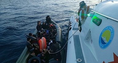 Ayvacık açıklarında  yine 30 kaçak göçmen kurtarıldı