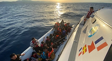 Ayvacık İlçesinde 75 Düzensiz Kaçak Göçmen Yakalandı