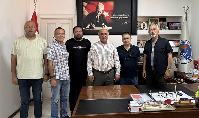 GAZETECİLER'DEN ÇARDAK BELEDİYESİNE NEZAKET ZİYARETİ