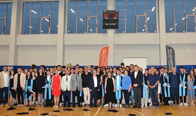 TOBB Proje Okulu İlk Mezunlarını Verdi