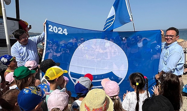 Plajlarımızda Bu Sene de Mavi Bayrak Dalgalanıyor