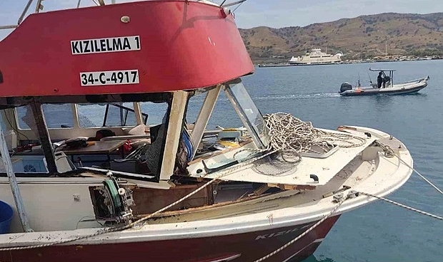 Türk Balıkçı Teknesine Yunan Unsurları'nın Müdahalesi
