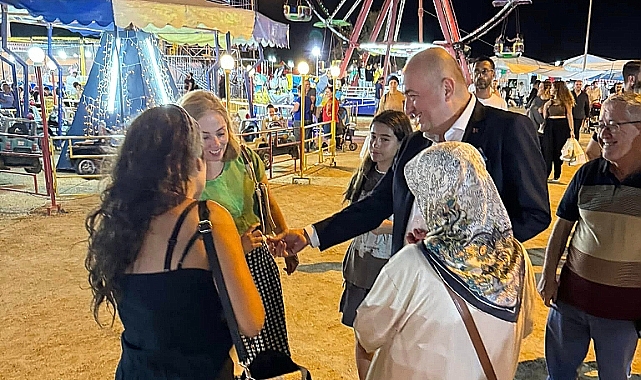 AK Parti Milletvekili Gider,Gelibolu Panayırında Vatandaşlarla Bulıştu