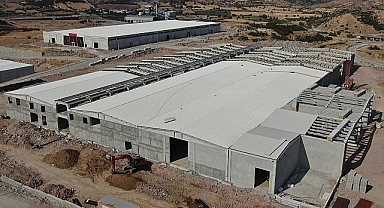 Ezine Gıda İhtisas Organize Sanayi Bölgesi’nde fabrika kurulum çalışmaları sürüyor.