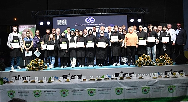 Biga Fuarında Yemek ve Tatlılar Yarıştı