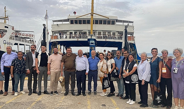 Bozcaada ve Gökçeada Arasında Düzenli Feribot Seferleri İstiyor