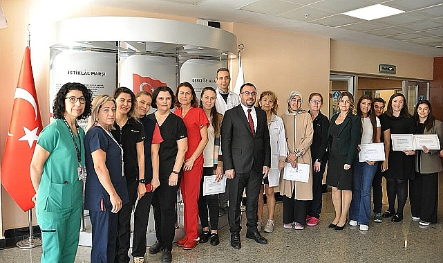 Çanakkale M.A. Egesoy Hastanesinde  Hemşirelerin sertifika sevinci