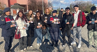 Jandarma  Kadına Yönelik Şiddete Karşı KADES Uygulamasını Anlattı