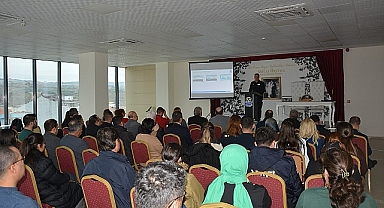 Lapseki Belediyesi "Afet ve Acil Durum Semineri" düzenlendi.