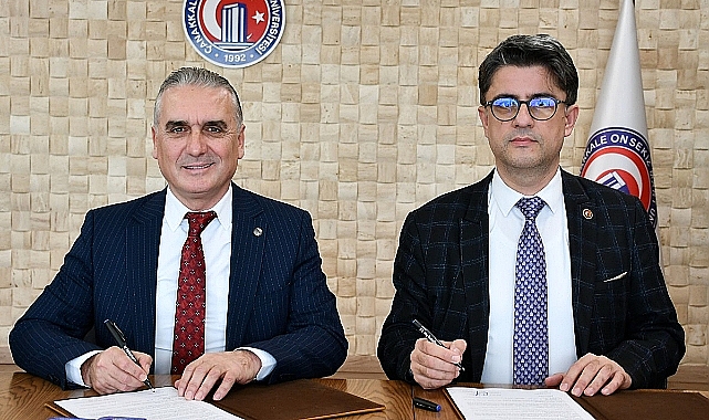 ÇOMÜ İle Evreşe Belediyesi İş Birliği Protokolü İmzaladı
