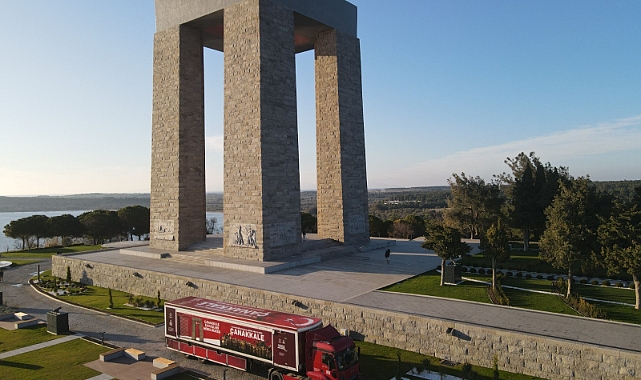 AL SANCAĞIN DALGALANDIĞI HER YERDİR ÇANAKKALE!