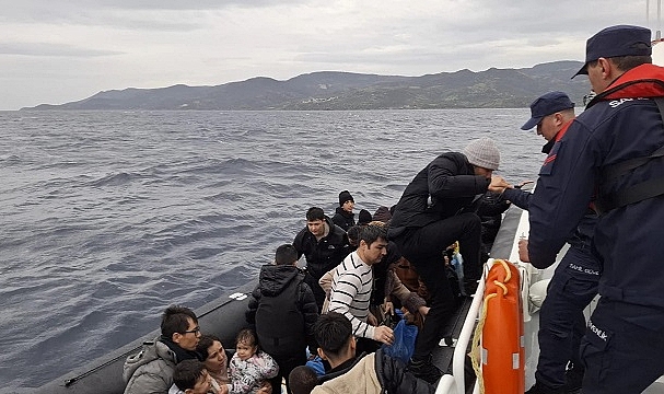 Ayvacık' da 41 kaçak göçmen yakalandı!