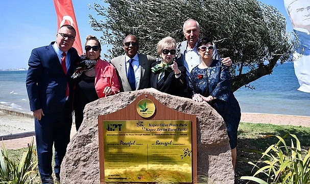 Kepez’de “IIPT Zeytin Barış Parkı” ve “Zeytin Barış Yolu” düzenlenen tören ile açıldı.