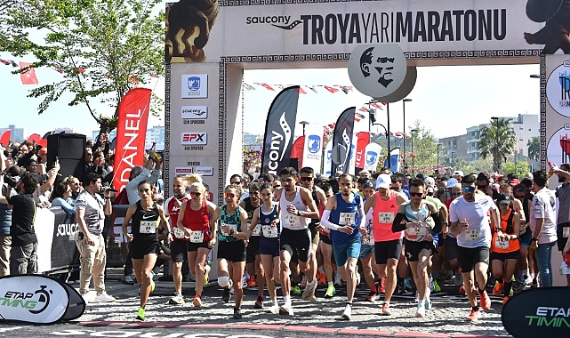 Troya Yarı Maratonu Renkli Görüntülere Sahne Oldu