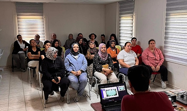 Çanakkale Belediyesi Troia Sosyal Yaşam Evi’nde “Bağımlılıkla Mücadele Eğitimi” düzenlendi.