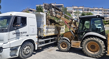 Çanakkale'de  Bayram Temizliği Gerçekleştirildi