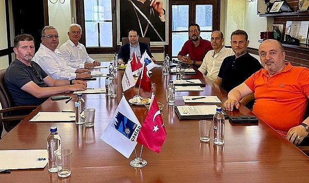 “ÇANAKKALE’NİN GELECEĞİNİ İŞ DÜNYASIYLA BİRLİKTE ŞEKİLLENDİRECEĞİZ”