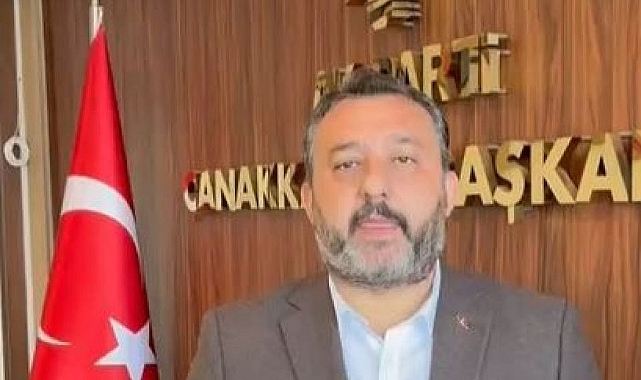 AK Parti Çanakkale Merkez İlçe Başkanı Barış, Esenler Mahallesi'nde Yeni Yollar İlk Yağmurda Göle Döndü