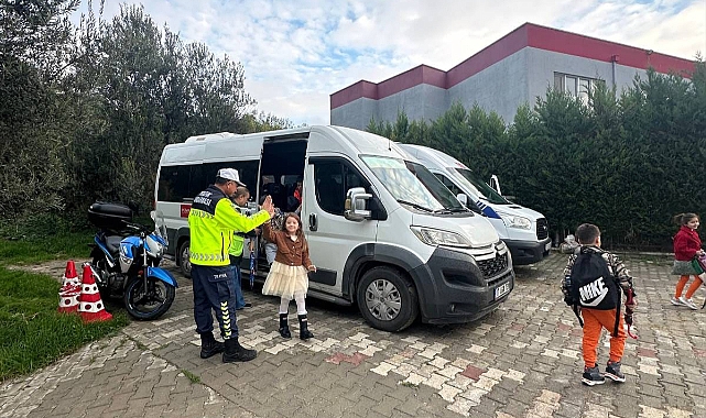 Çanakkale Jandarmadan Okul Servislerine Güvenlik Denetimi