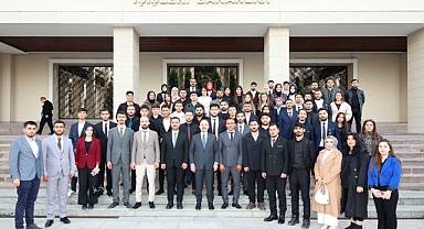 İçişleri Bakan Yardımcısı Bülent Turan, gençlerle buluştu.