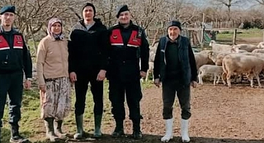 Biga'da Kayıp 24 Küçükbaş Hayvanı Jandarma  Drone ile Buldu