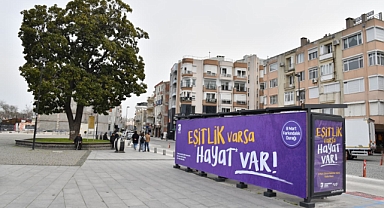 İskele Meydanı’ndaki Otobüs Durağı “8 Mart Farkındalık Durağı”na Dönüştürüldü
