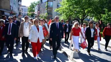 19 Mayıs Coşkusu Kepez’de Meydanlara Taştı