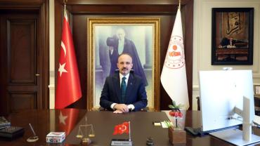 Bülent Turan, “Bandırma Vapuru Nasıl Umut Taşıdıysa, Türk Gençliği de İnsanlığın Umududur”