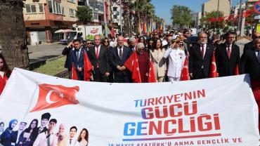 Türkiye’nin Gücü Gençliğiyle Yükseliyor