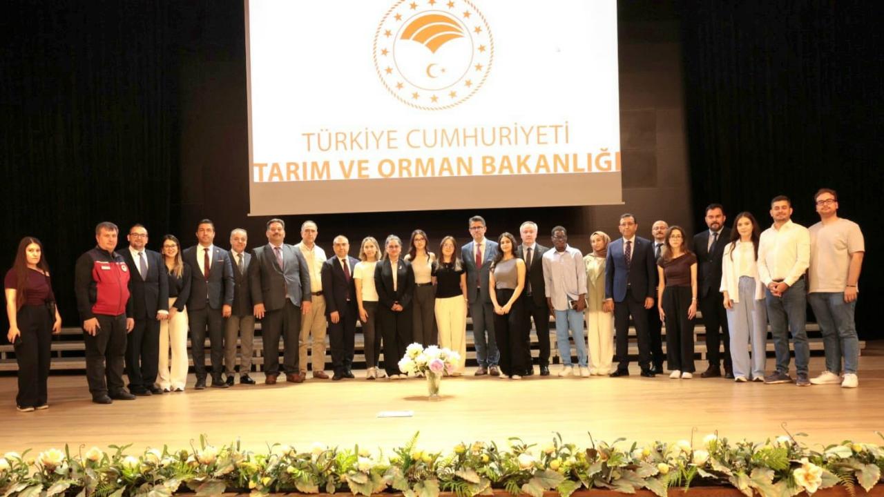 “Yeşil Yakalılarla Söyleşiler” Programı ÇOMÜ’de Gençlerle Buluştu